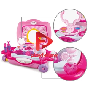 MAKE-UP PLAY SET